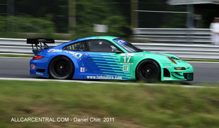 Car 17 GT Henzler/Sellers Porsche 911 RSR Lime Rock ALM 2011