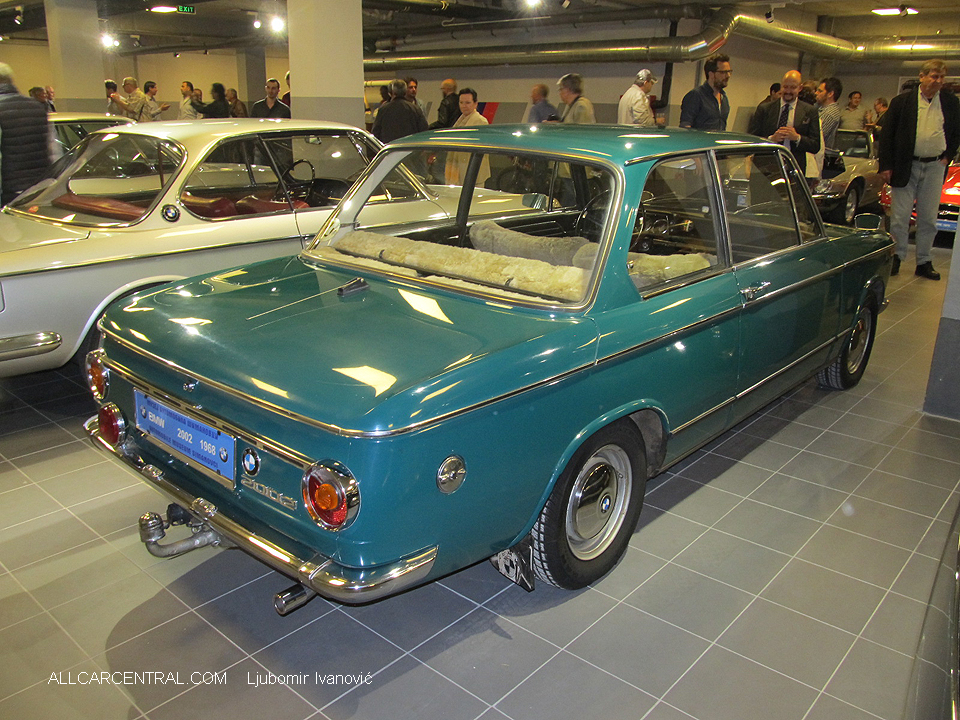  BMW 2002 1968 Automobile Museum Simanovci 2016