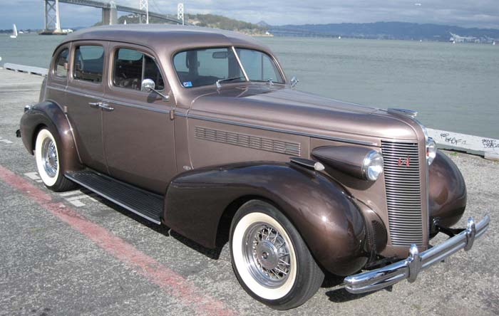 Buick 4-dr 1938