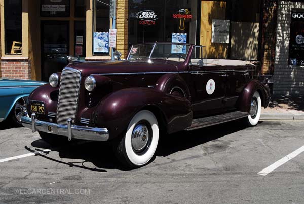 Cadillac Series 85 Convtable Sedan 1937