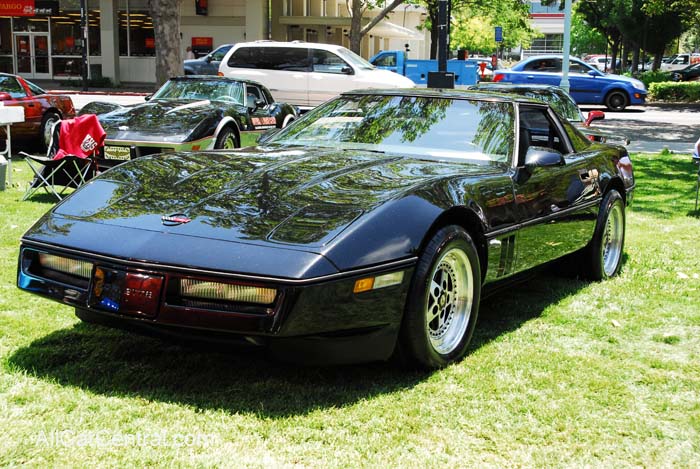 Corvette sn-1G1YY0785F5135888 1985