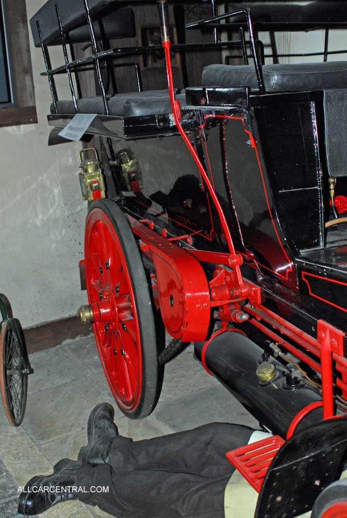  Daimler Wagonette 1897 Coventry Transport Museum