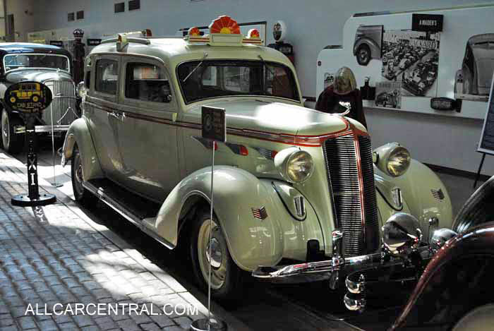 Desoto Deluxe Airstream Taxicab 1936