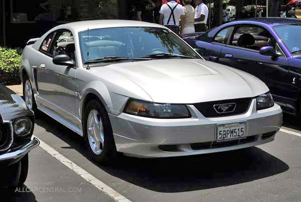 Ford Mustang V6 2003