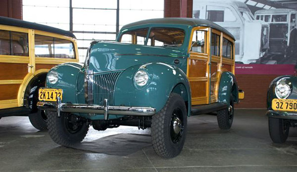 Ford woody Marmon-Harrington 4X4 1941