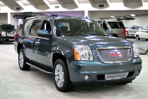 GMC Yukon XL Denali 2008. SAN FRANCISCO, INTERNATIONAL AUTO SHOW 2007-2008