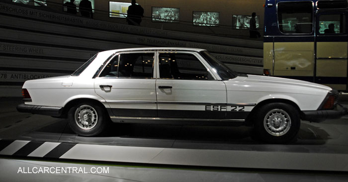 Mercedes-Benz Experimental Safty Vehicle ESF22 1973