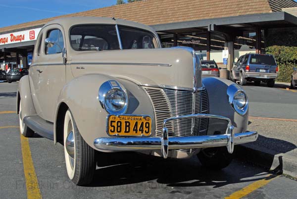 Ford V8 Deluxe 1940
