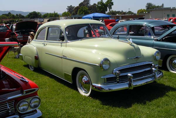 Chevrolet 2 dr Delux 1949