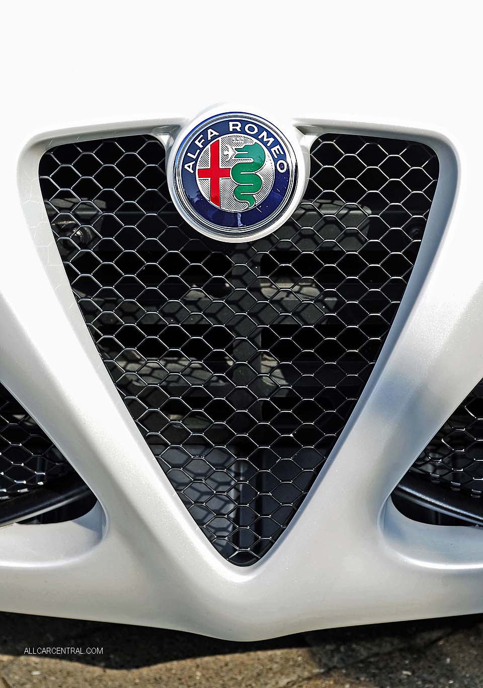 Alfa Romeo 4C sn-ZARBAAB44HM222420 2017 Alfa Romeo Test Drive Monterey 2018
