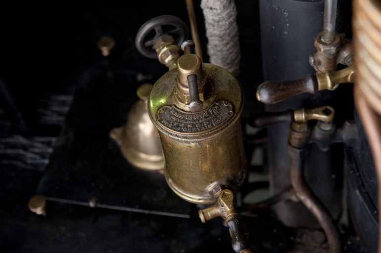 Bouton Dos-a-Dos 1984