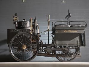 Bouton Dos-a-Dos 1984