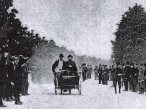 Bouton Dos-a-Dos 1984