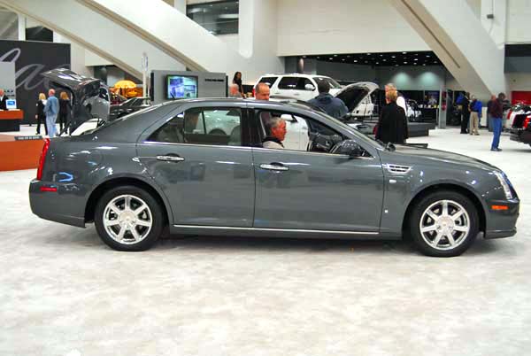 Cadillac STS 2008