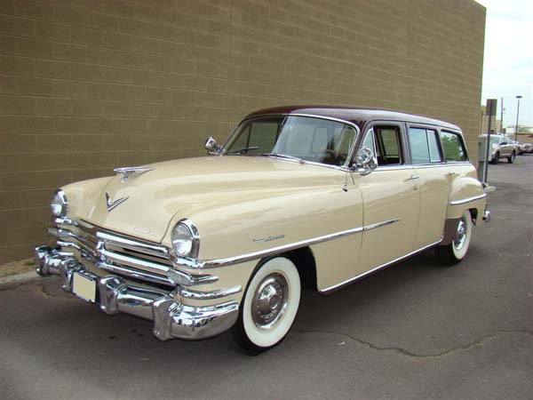Chrysler wagon 1953