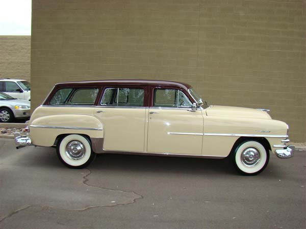 Chrysler wagon 1953