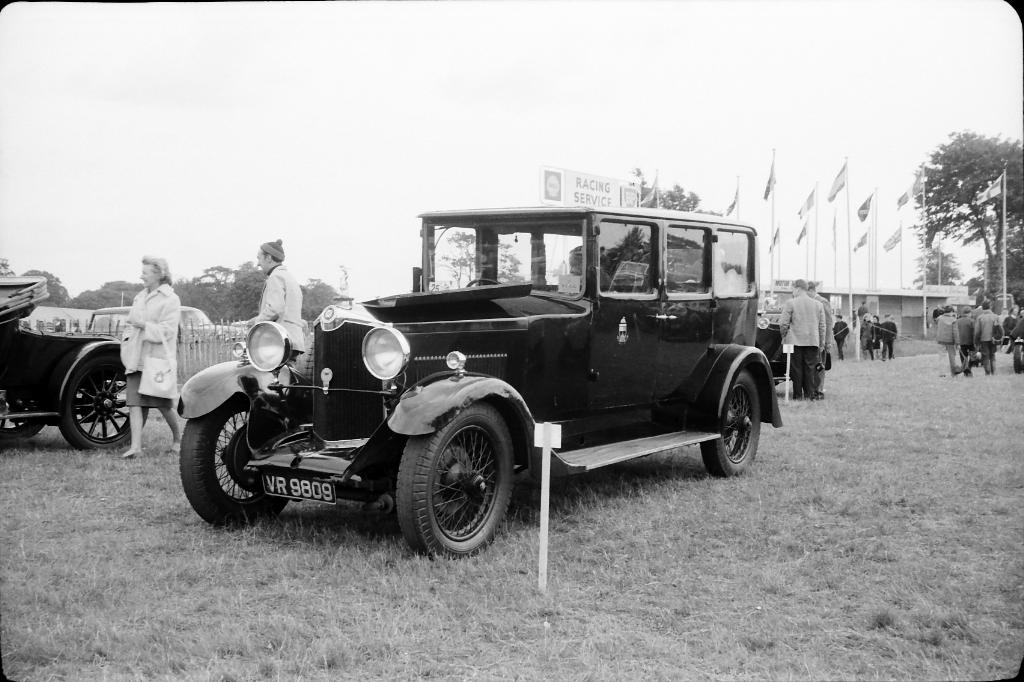 Crossley 20.9 Long Wheelbase Limousine sn-41450 1930