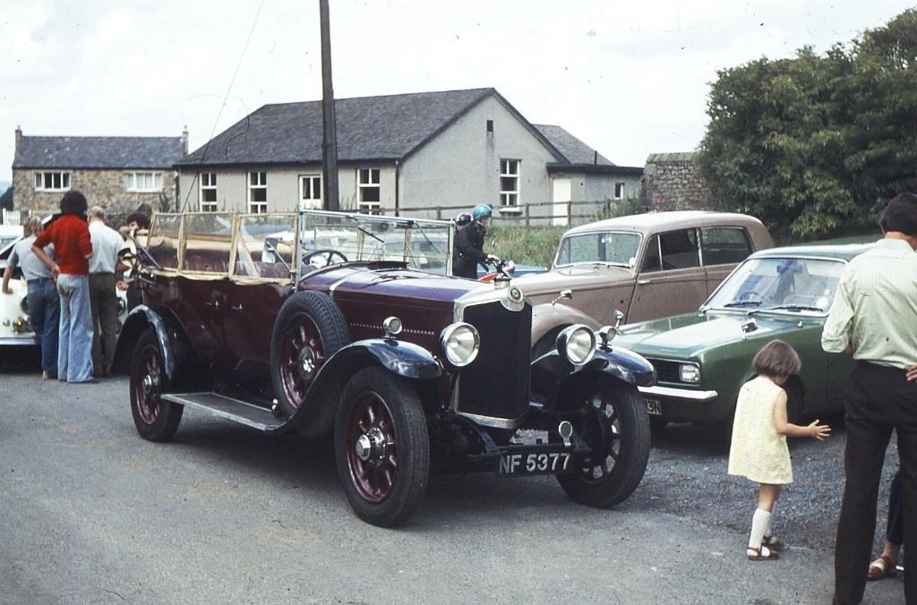 Crossley 20.9 Tourer sn-40428 1927