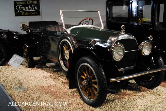 Cunningham V-3 Six Passenger Touring 1919