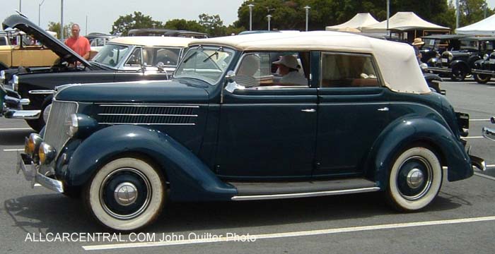 1936 Ford Convt sedan