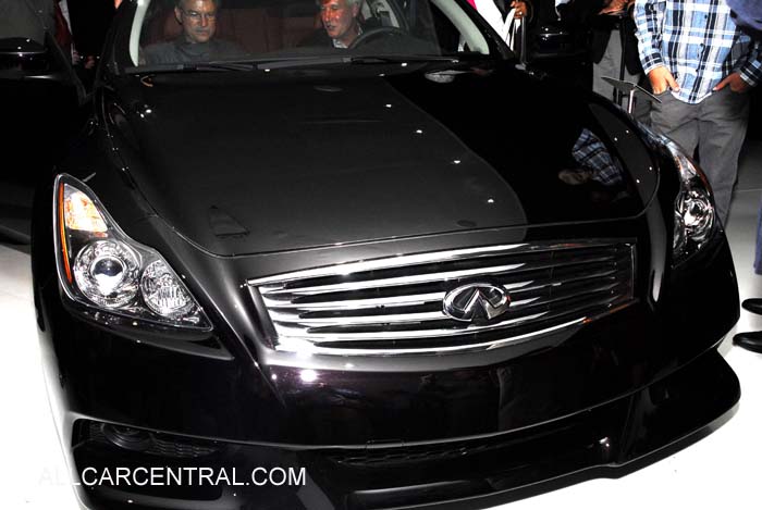 Infinit IPLG37 Coupe 2011