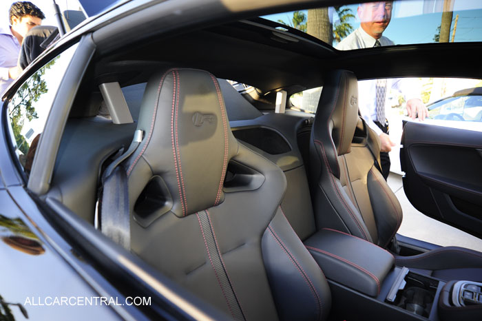 Jaguar F Type R Coupe sn-SAJWA6DA0FMK11490 2015