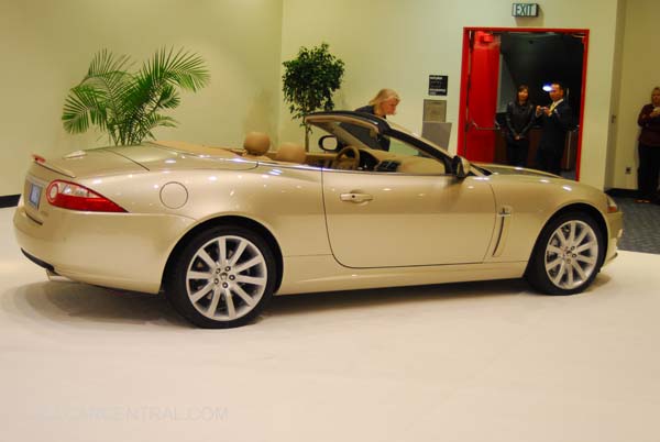 Jaguar_XK_2008