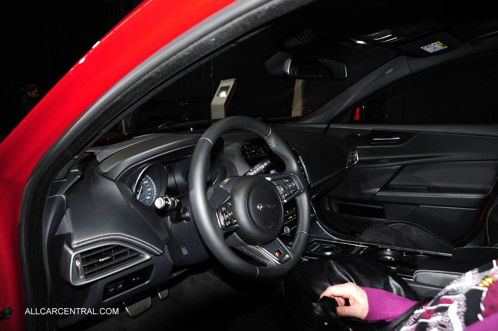  Jaguar XE 2016 Test Drive 2016