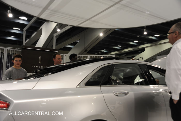 Lincoln MKZ 3.7 AWD 2013