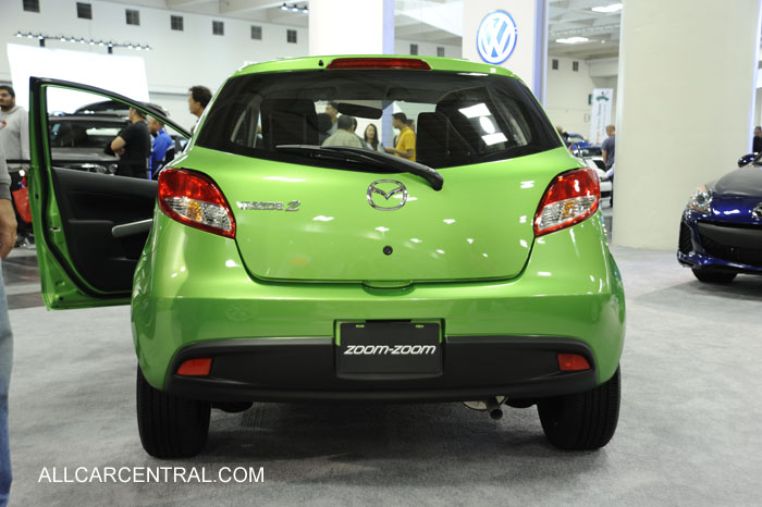 Mazda 2 Sport AT 2013