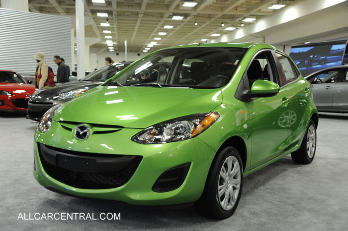 Mazda 2 Sport AT 2013
