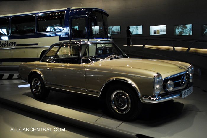 Mercedes-Benz 230SL 1964 