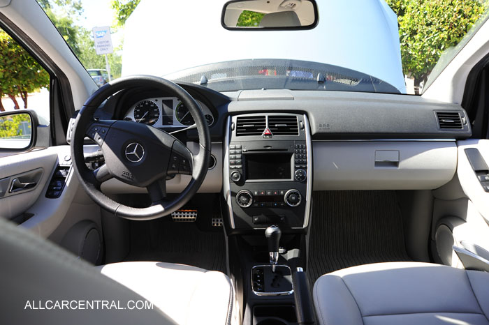  Mercedez-Benz sn-WDDFH8GB1BA000097 F-Cell 2014 SV Driving Charged 2013 