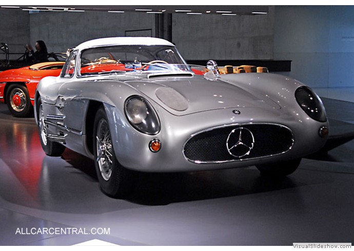 9-Mercedes-Benz_300SLR__Uhlenhaut_Coupe_1955_MBS0236_MB_Museum2012