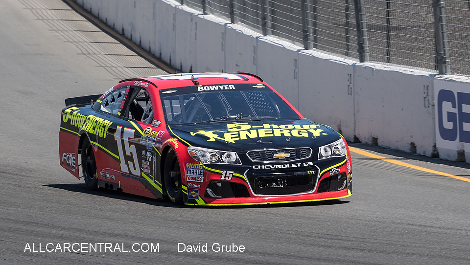  Clint Bowyer NASCAR Sonoma Raceway Toyota-Save Mart 350 2016  Friday Practice 
