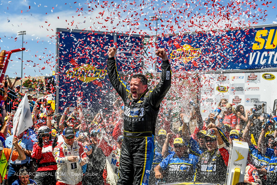Tony Stewart NASCAR Sonoma Raceway Toyota-Save Mart 350 2016