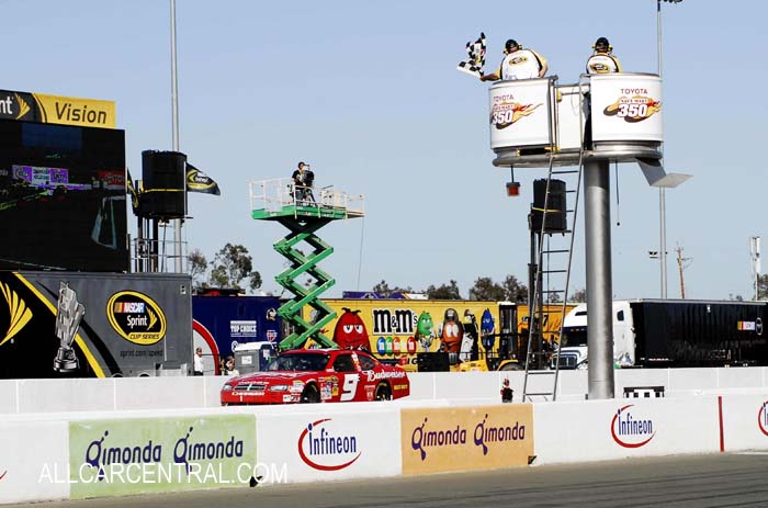 Car 9 Kasey Kahne  Dodge Budweiser takes the flag at NASCAR Infineon Raceway 2009