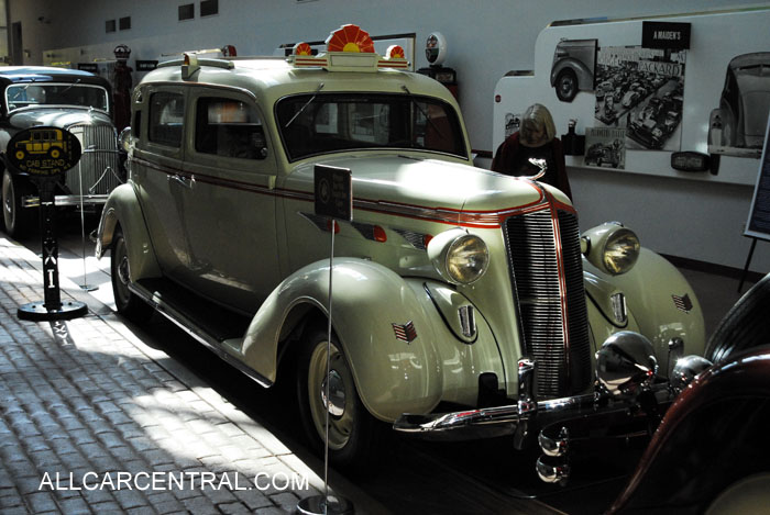 Desoto Deluxe Airstream Taxicab 1936