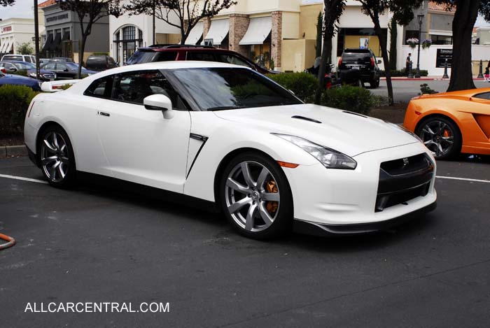 Nissan GT-R sn-JN1AR54F39M252968 2009