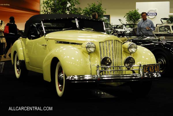 Packard Super Eight Darrin Victoria 1939