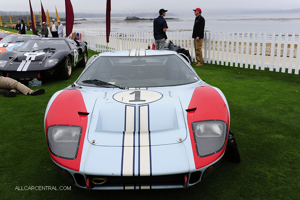  Ford GT40 P-1015 Mark II 1965 Pebble Beach Concours d'Elegance