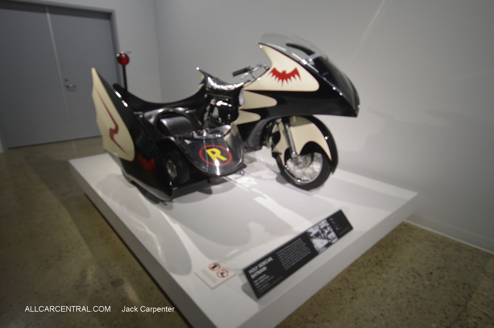 Petersen Automotive Museum
2016