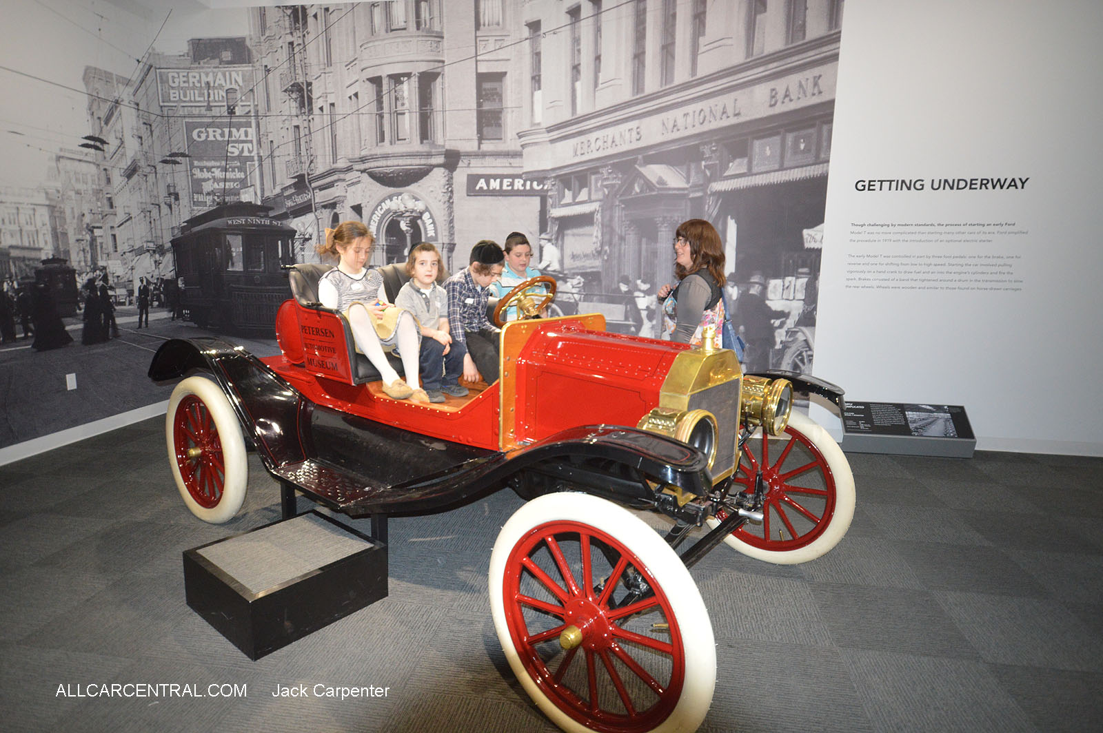 Petersen Automotive Museum
2016