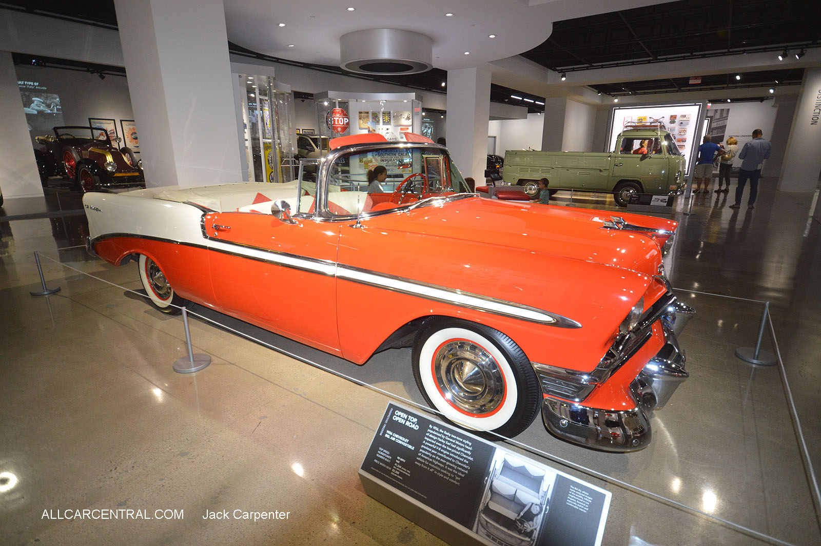 Petersen Automotive Museum
2016