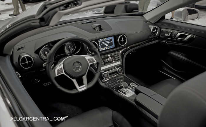 Mercedes Benz SL Roadster SN-WDDJK6FA9GF039670 2016 San Francisco Chronicle
58th Annual International Auto Show