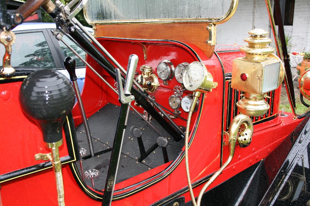 Stanley Steamer 1909