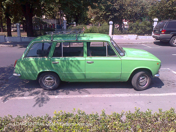 VAZ-2102