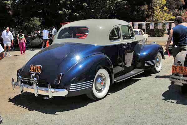 Packard 110 DeLuxe 1941