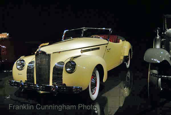 Packard 120 Darrin 1939